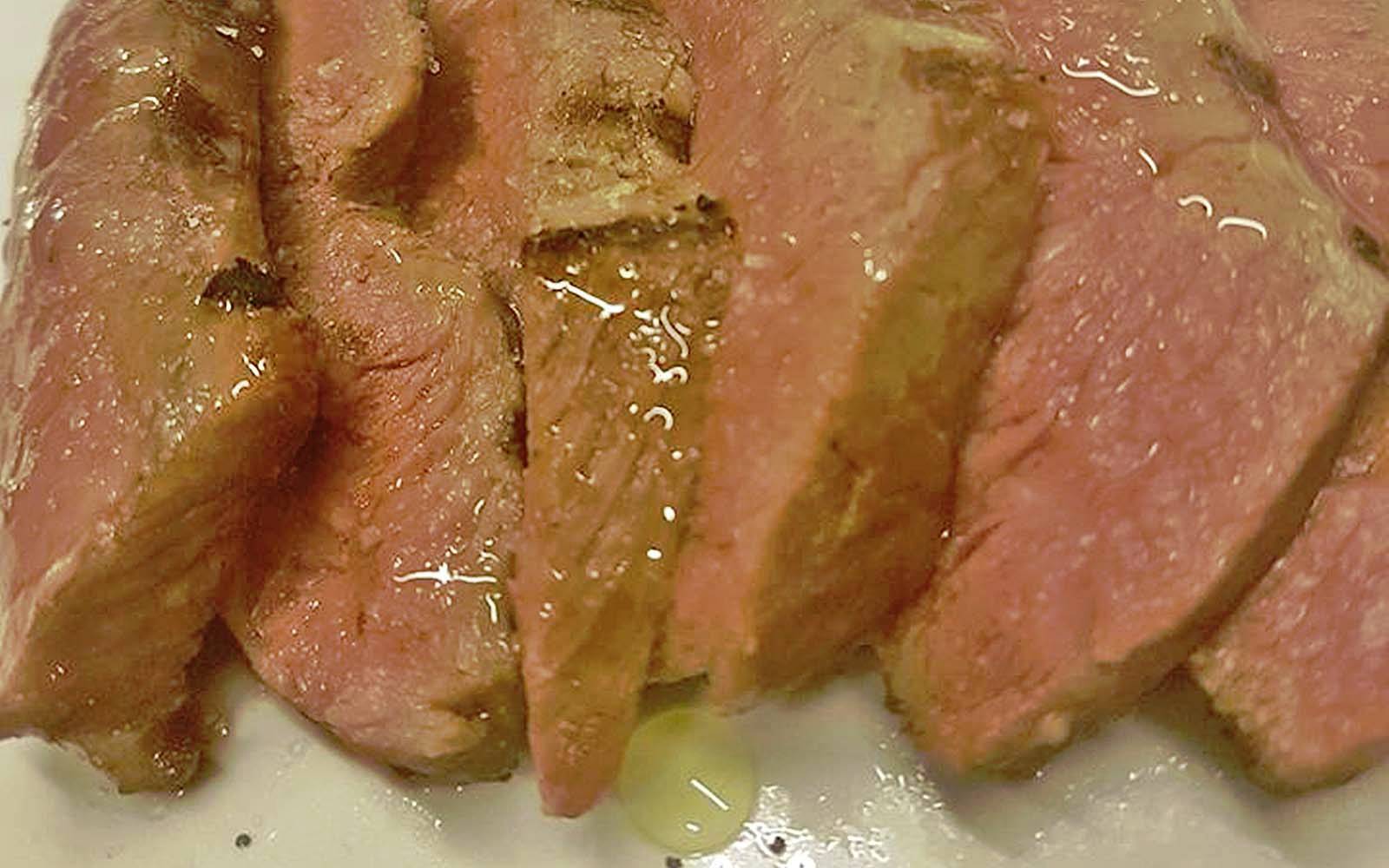 Heifer steak slices